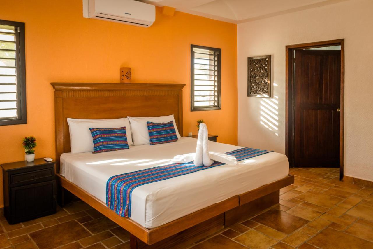 Caleta Tankah Hotel Tulum Pueblo Buitenkant foto