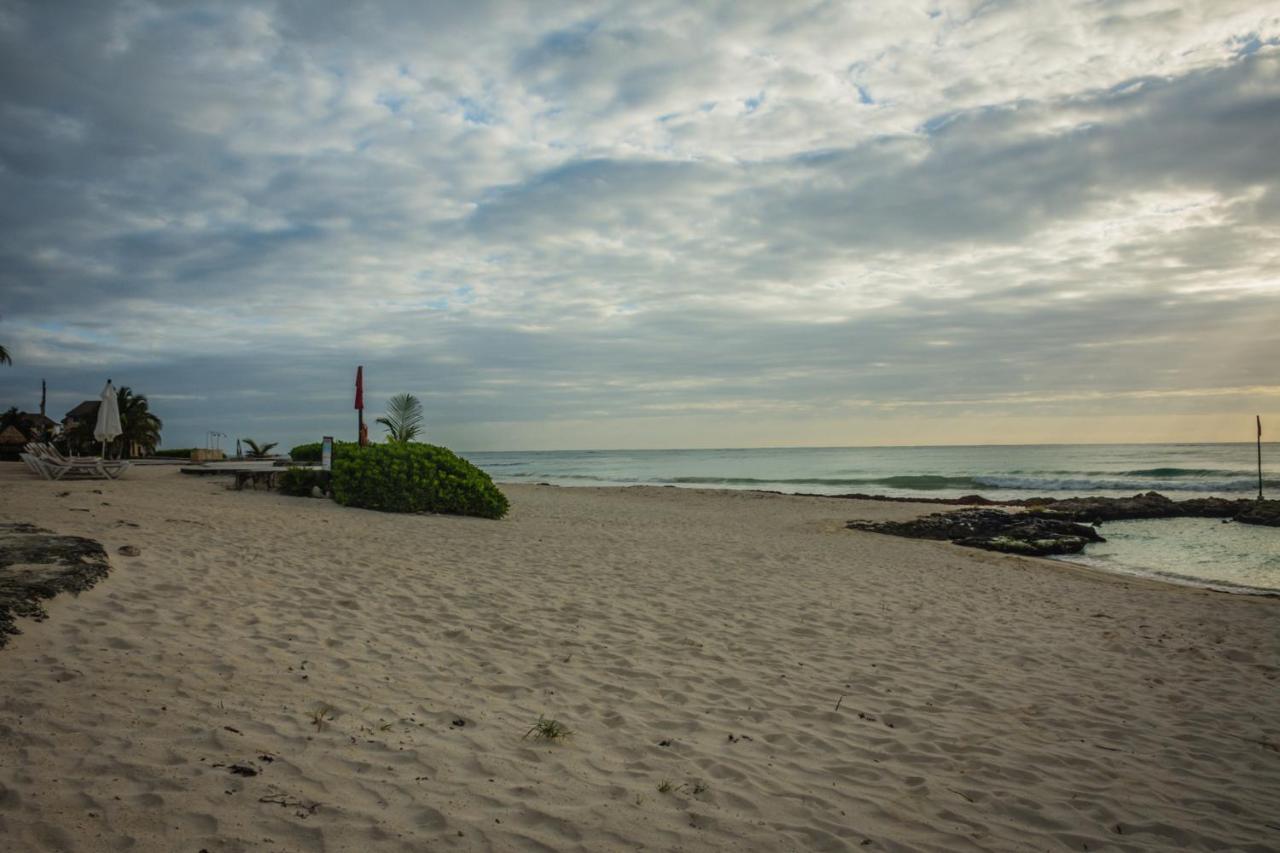 Caleta Tankah Hotel Tulum Pueblo Buitenkant foto